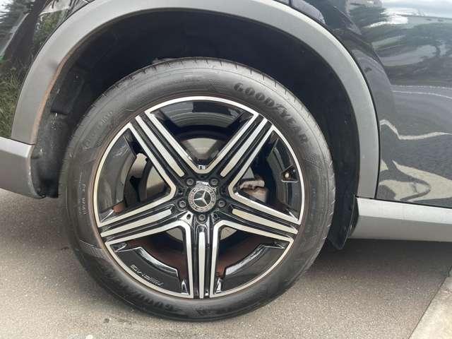 ＧＬＣ ＧＬＣ２２０ｄ　４マチック　ＡＭＧラインパッケージ　ディーゼルターボ　４ＷＤ　シートヒーター　白革シート　３６０°カメラアダプティブクルーズコントロールレーンキープアシストパーキングアシストアイドリングストップ盗難防止装置オートマチックハイビーム（11枚目）