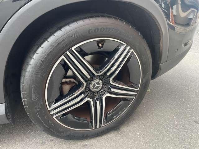 ＧＬＣ ＧＬＣ２２０ｄ　４マチック　ＡＭＧラインパッケージ　ディーゼルターボ　４ＷＤ　シートヒーター　白革シート　３６０°カメラアダプティブクルーズコントロールレーンキープアシストパーキングアシストアイドリングストップ盗難防止装置オートマチックハイビーム（18枚目）