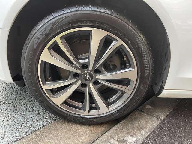 A4アバント 2.0TFSI ドラレコ付 障害物センサー・バックカメラ・アイドリングストップ・盗難防止装置スマートキー・エアコン・HDDナビ・テレビ・ETC・パワーシート・LED・17インチアルミ・記録簿(14枚目)