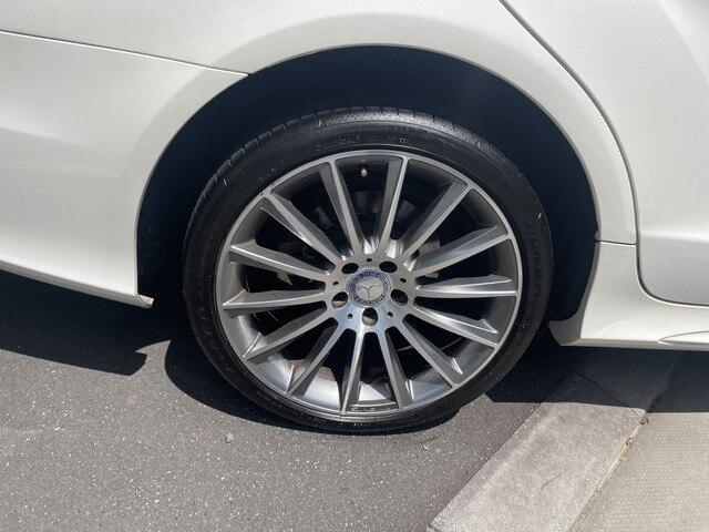 ＣＬＳクラス シューティングブレーク ＣＬＳ２２０ｄ　ＡＭＧライン　シューティングブレーク　ディーゼルターボ　レーダーセーフフィーＰＫＧ　バックカメラ　アダプティブクルーズコントロールレーンキープアシストパーキングアシスト横滑り防止装置アイドリングストップ盗難防止装置パワーステアリング（12枚目）