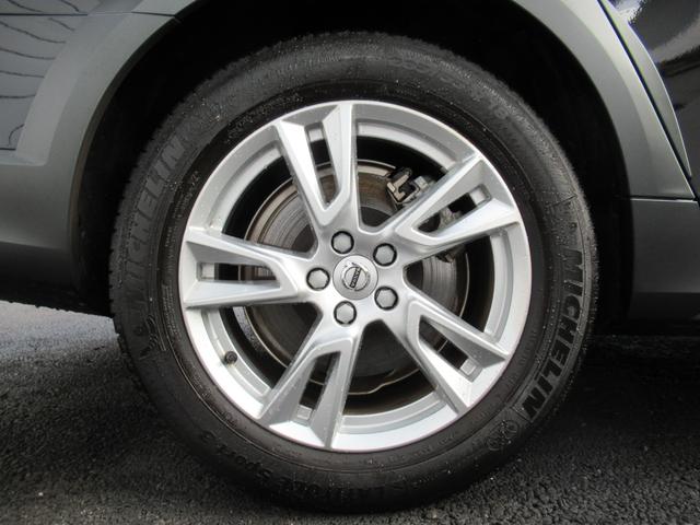 Ｖ９０ クロスカントリー　Ｔ５　ＡＷＤ　モメンタム　茶革　ＡＣＣ　地デジ　ドラレコ　安全装備　電動Ｒゲート（17枚目）