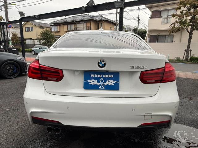 ３シリーズ ３２０ｉ　Ｍスポーツ　ＭＴマニュアル車　後期　ファストトラックパッケージ　１９ＡＷ　青ブレーキ（7枚目）