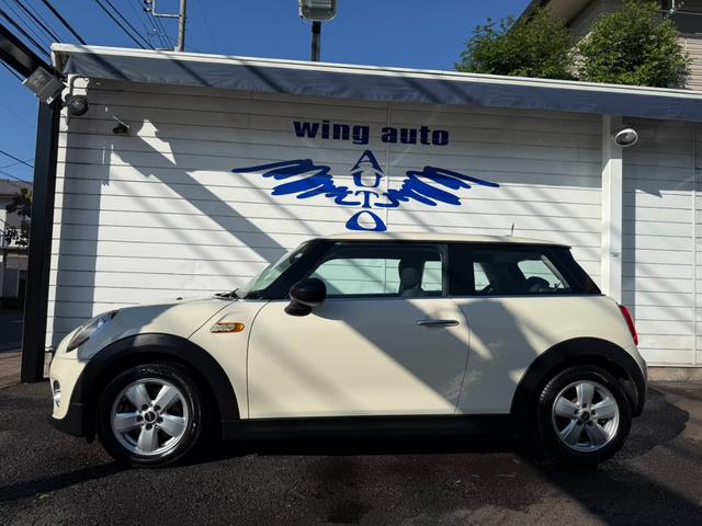 ＭＩＮＩ ワン　車検令和９年５月　走行３２０００ｋｍ（4枚目）