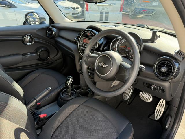 ＭＩＮＩ ワン　車検令和９年５月　走行３２０００ｋｍ（17枚目）