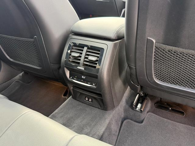 X3 M40d 後期 セレクトパッケージ 黒革 サンルーフ(39枚目)