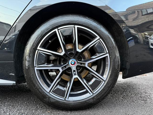 ４シリーズ ４２０ｄ　ｘＤｒｉｖｅグランクーペＭスポハイラインＰ　黒革　車検Ｒ９年９月　令和７年９月車検時タイヤ４本交換済（16枚目）