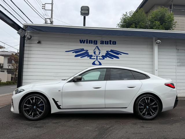 4シリーズ M440i xDriveグランクーペ カーブドディスプレイ モカ革 ハーマンカードン(4枚目)