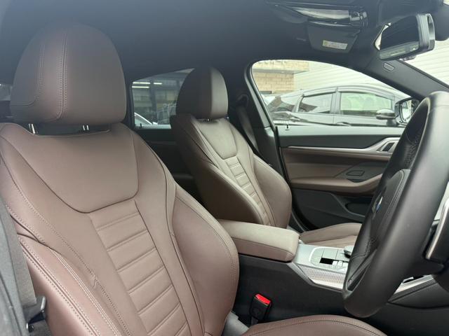 4シリーズ M440i xDriveグランクーペ カーブドディスプレイ モカ革 ハーマンカードン(32枚目)