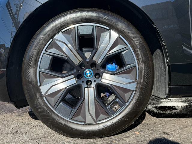 iX xDrive 50 ガラスルーフ B&Wサウンド Youtube(18枚目)