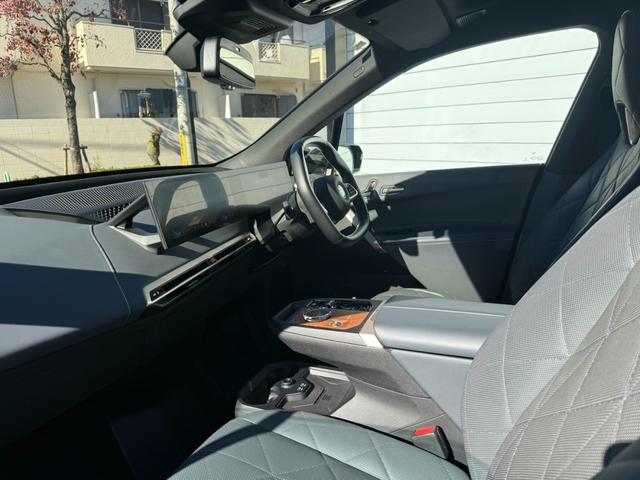 iX xDrive 50 ガラスルーフ B&Wサウンド Youtube(49枚目)