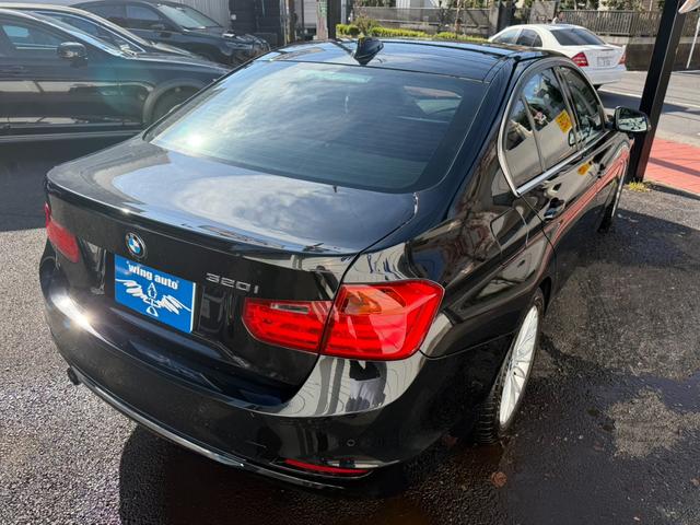 ３シリーズ ３２０ｉラグジュアリー　黒革　車検令和９年９月（8枚目）