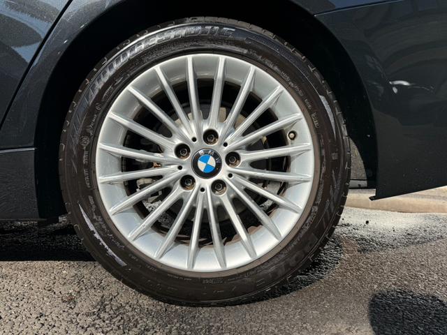 ３シリーズ ３２０ｉラグジュアリー　黒革　車検令和９年９月（15枚目）