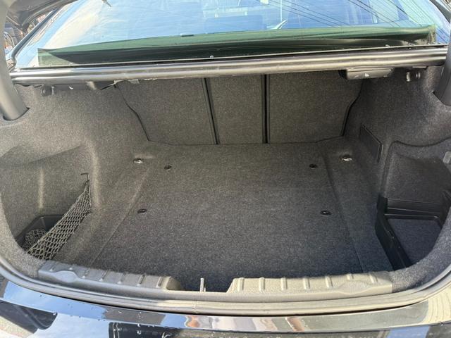 ３シリーズ ３２０ｉラグジュアリー　黒革　車検令和９年９月（23枚目）