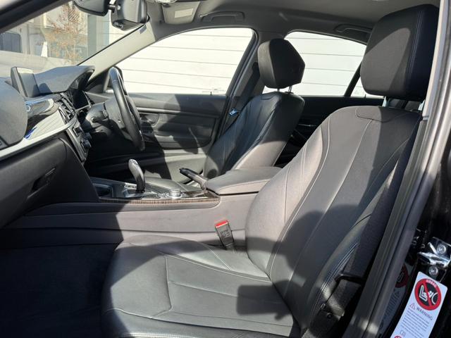 ３シリーズ ３２０ｉラグジュアリー　黒革　車検令和９年９月（25枚目）