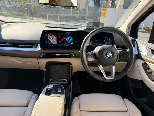 2シリーズ 218dアクティブツアラーエクスクルシブハイラインP アイボリーレザー ハーマンカードンスピーカー ヘッドアップディスプレィ(6枚目)