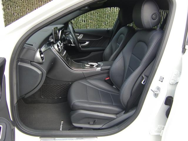 フロントシートは、シートヒーターが装備されておりますので、寒い季節もポカポカ快適です！