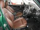 ＭＩＮＩ クーパーＤ　６０イヤーズエディション　専用装備　特別仕様車　ブラウンレザーシート　シートヒーター　ユアーズレザーステアリング　純正ナビ　フルセグＴＶ　バックカメラ　ＥＴＣ　ユニオンジャックテール　専用１７インチアルミホイール　スマートキー（3枚目）
