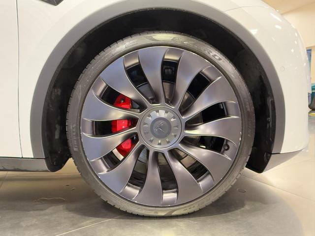 モデルY パフォーマンス 2022年式/4WD/ホワイトレザーインテリア/オートパイロット/パノラマガラスルーフ/ETC2.0(8枚目)