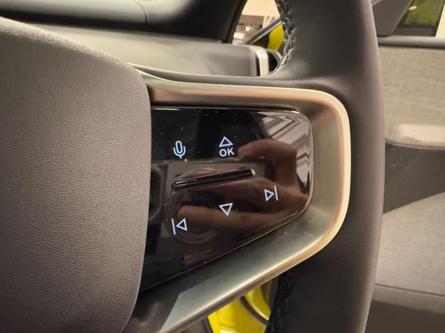 EX30 ウルトラシングルモーター エクステンデッドレンジ 2024年式/ワンオーナー車/正規ディーラー車/メーカー保証付き/パノラマガラスルーフ/パワーシート&シートヒーター/走行1100KM(17枚目)