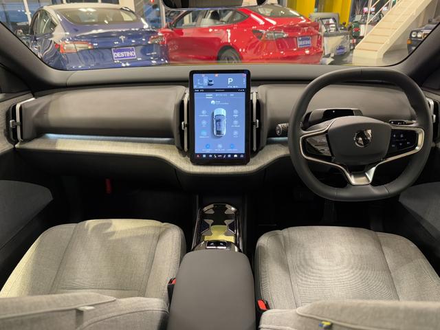 EX30 ウルトラシングルモーター エクステンデッドレンジ 2024年式/ワンオーナー車/正規ディーラー車/メーカー保証付き/パノラマガラスルーフ/パワーシート&シートヒーター/走行1100KM(20枚目)