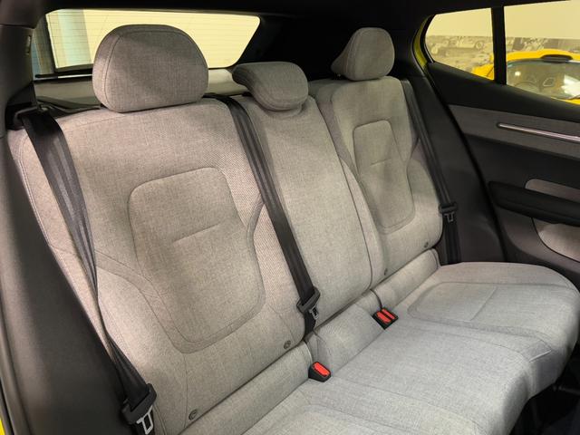 EX30 ウルトラシングルモーター エクステンデッドレンジ 2024年式/ワンオーナー車/正規ディーラー車/メーカー保証付き/パノラマガラスルーフ/パワーシート&シートヒーター/走行1100KM(32枚目)