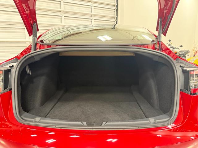 モデル３ ロングレンジ　ＡＷＤ　２０２２年式／ＡＭＤ　Ｒｙｚｅｎ／ウルトラレッド／ＡＷＤ／ガラスルーフ／ブラックレザー／シートヒーター／パワーシート（12枚目）