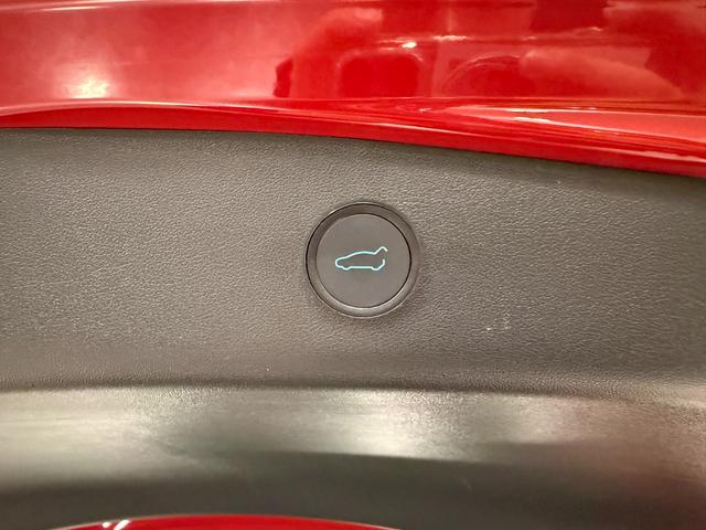 モデル３ ロングレンジ　ＡＷＤ　２０２２年式／ＡＭＤ　Ｒｙｚｅｎ／ウルトラレッド／ＡＷＤ／ガラスルーフ／ブラックレザー／シートヒーター／パワーシート（13枚目）