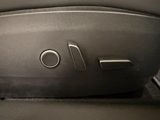 モデル３ ロングレンジ　ＡＷＤ　２０２２年式／ＡＭＤ　Ｒｙｚｅｎ／ウルトラレッド／ＡＷＤ／ガラスルーフ／ブラックレザー／シートヒーター／パワーシート（29枚目）