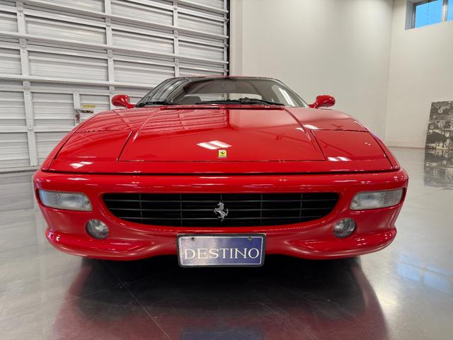 Ｆ３５５ ベルリネッタ　１９９７年式／正規ディーラー車（ＣＯＲＮＥＳ）／左ハンドル／６速マニュアル／オリリジナル／（2枚目）