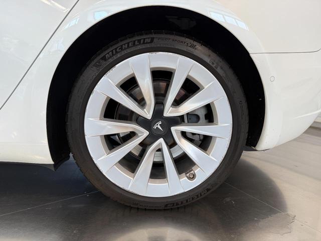 モデル３ ロングレンジ　ＡＷＤ　令和３年式／ＦＳＤ搭載／ロングレンジ／ブラックレザー／バッテリー保証付きパワーシート＆シートヒーター／パノラマガラスルーフ／純正ナビ／ＥＴＣ２．０　／バックカメラ（6枚目）