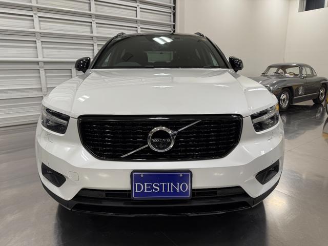 VOLVO XC40 B4 AWD R-DESIGN