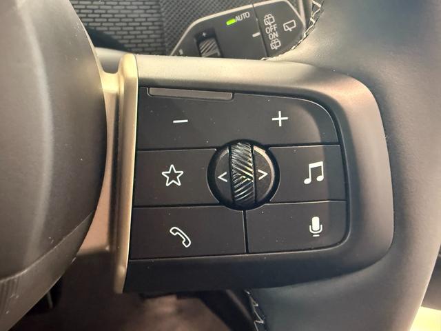 ＭＩＮＩ カントリーマンＥ　クラシック・トリム　令和６年式／カントリーマンＥ／Ｍパッケージ／ハーフレザーシート／全方位モニター／ＬＥＤオートヘッドライト（17枚目）