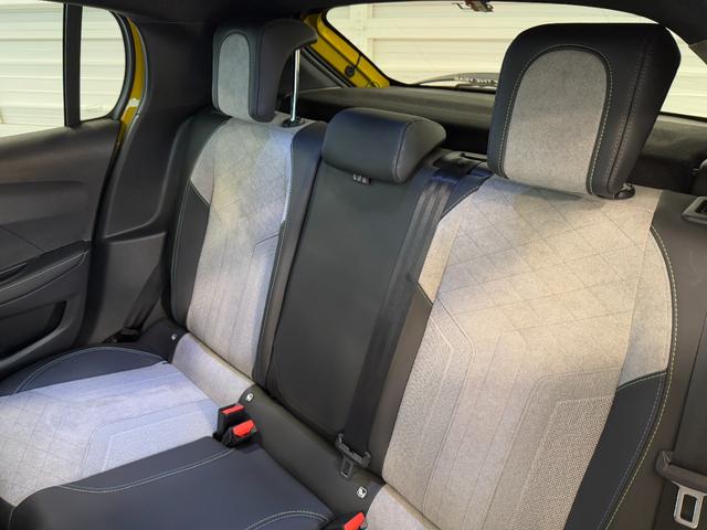 ｅ－２０８ ＧＴライン　令和２年式／ｅ２０８　ＧＴライン／ワンオーナー／禁煙車／カープレイ＆バックモニター（32枚目）