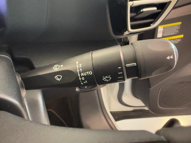 E-C4 シャイン ワンオーナー/パノラミックスライディングルーフ/バックモニター/LEDオートヘッドライト(21枚目)