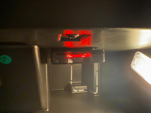 E-C4 シャイン ワンオーナー/パノラミックスライディングルーフ/バックモニター/LEDオートヘッドライト(37枚目)