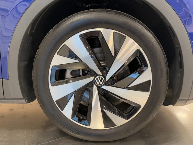 ID.4 プロ 令和5年式/ID4 プロ/パノラミックグラスルーフ/ハーフレザーシート&ヒーター/カープレイ&全方位モニター/LEDオートヘッドライト(8枚目)