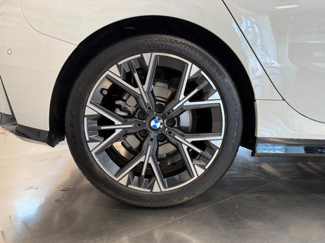 1シリーズ 120d Mスポーツ ハイラインパッケージ 令和7年式/ハイラインパッケージ/テクノロジーパッケージ/ブラウンレザーシート&ベンチレーションシート/ヘッドアップディスプレイ/走行3000km(7枚目)
