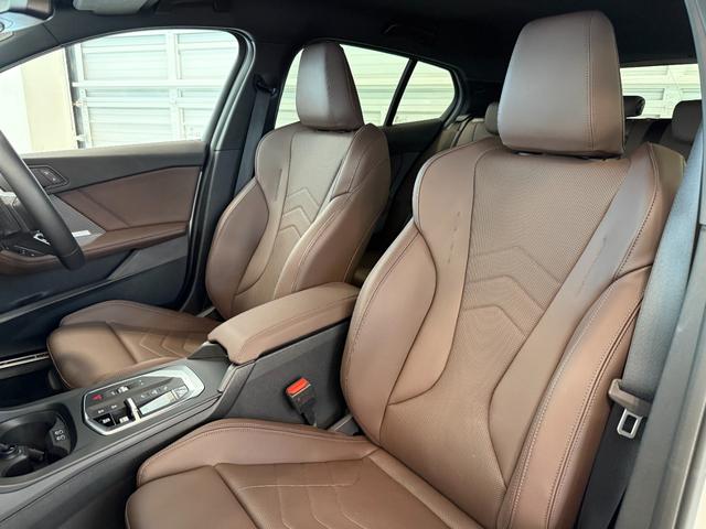 1シリーズ 120d Mスポーツ ハイラインパッケージ 令和7年式/ハイラインパッケージ/テクノロジーパッケージ/ブラウンレザーシート&ベンチレーションシート/ヘッドアップディスプレイ/走行3000km(35枚目)