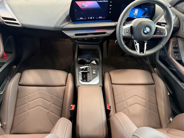 1シリーズ 120d Mスポーツ ハイラインパッケージ 令和7年式/ハイラインパッケージ/テクノロジーパッケージ/ブラウンレザーシート&ベンチレーションシート/ヘッドアップディスプレイ/走行3000km(37枚目)