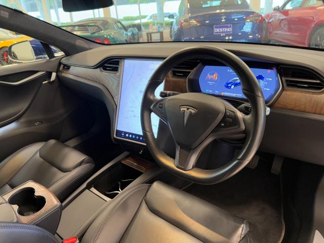 禁煙車、内外装良質車。