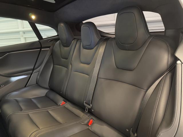 弊社は薄利多売スタイルをとっております。その為在庫の回転が非常に速いため、このような状態の良い車両はすぐなくなってしまいます！お急ぎ下さい！