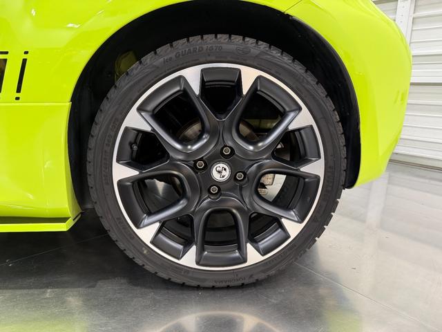 アバルト595 コンペティツィオーネ メイクユアスコーピオン 正規ディーラー車 5速MT カロッツェリアナビ&TV&バックカメラ アドレナリングリーン(6枚目)