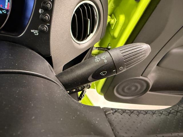 アバルト595 コンペティツィオーネ メイクユアスコーピオン 正規ディーラー車 5速MT カロッツェリアナビ&TV&バックカメラ アドレナリングリーン(19枚目)