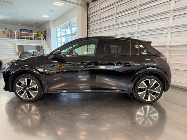 e-208 GTライン 令和3年式/パノラマグラスルーフ/専用ハーフレザーシート/カープレイ&バックモニター/前後ドライブレコーダー(4枚目)