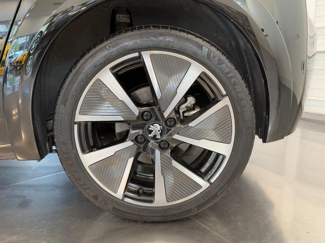 e-208 GTライン 令和3年式/パノラマグラスルーフ/専用ハーフレザーシート/カープレイ&バックモニター/前後ドライブレコーダー(6枚目)