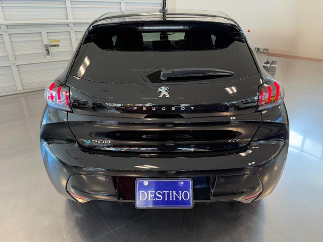 e-208 GTライン 令和3年式/パノラマグラスルーフ/専用ハーフレザーシート/カープレイ&バックモニター/前後ドライブレコーダー(11枚目)