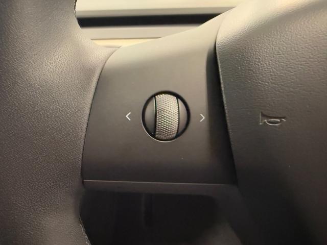 モデル３ スタンダードレンジプラス　２０２１年式／上海製造モデル／Ｉｎｔｅｌ　Ａｔｏｍ／オートパイロット／パノラマガラスルーフ／パワーシート／シートヒーター（16枚目）