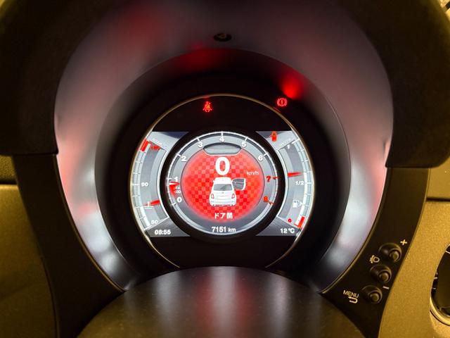 アバルト５９５ コンペティツィオーネ　２０１９年式／正規ディーラ車／５速ＭＴ車／１４５ｐｓ／純正ホイール／ドラレコ／社外ディスプレイ（17枚目）