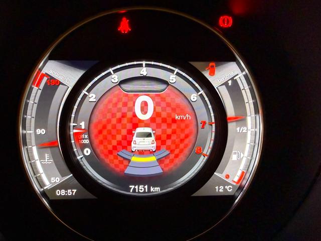 アバルト５９５ コンペティツィオーネ　２０１９年式／正規ディーラ車／５速ＭＴ車／１４５ｐｓ／純正ホイール／ドラレコ／社外ディスプレイ（28枚目）