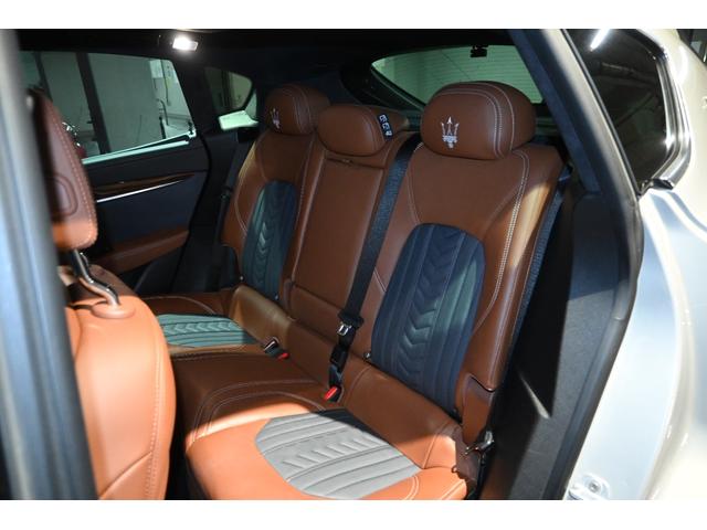 レヴァンテ S 4WD 左H ゼニアエディション(19枚目)